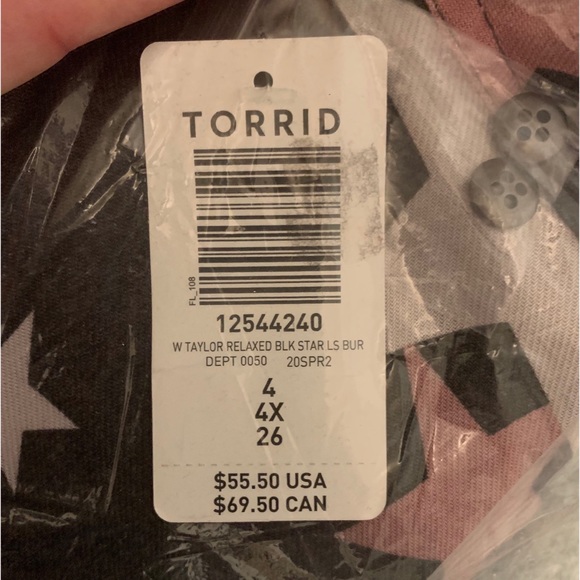 NEW Torrid 4 Taylor - Black Burnout Star Button Front Relaxed Fit Shirt - Picture 8 of 8